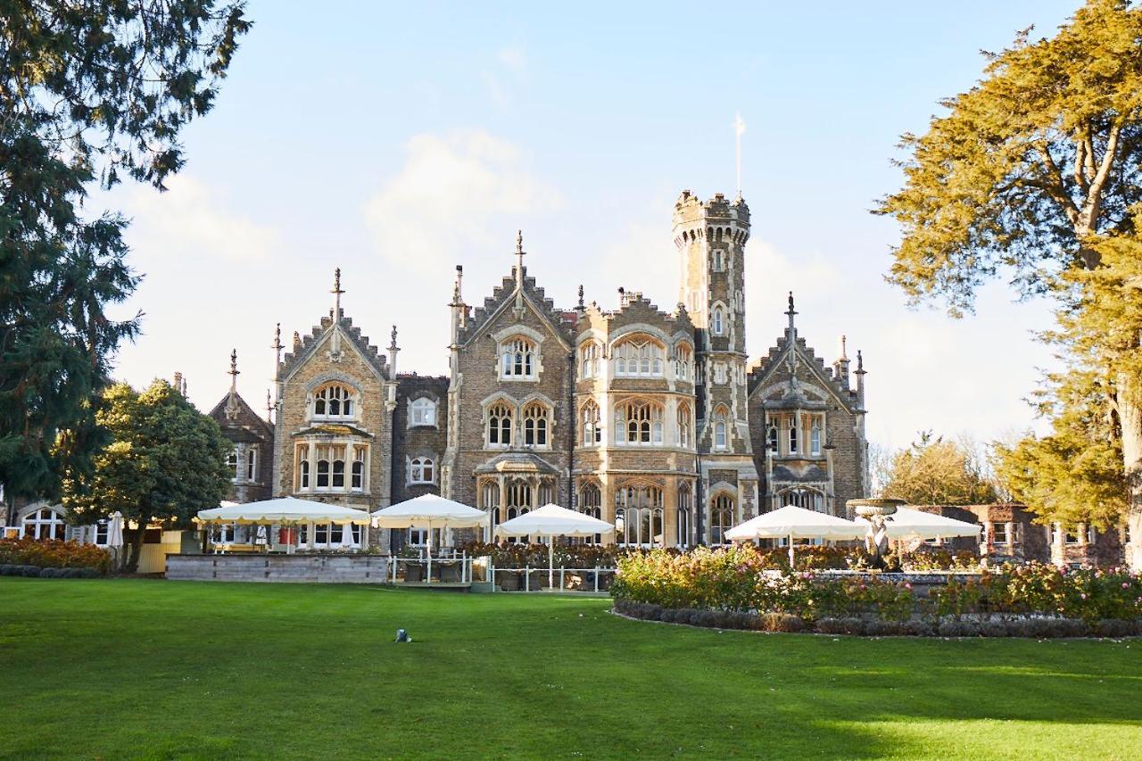 Oakley Court Hotel Windsor Exterior foto